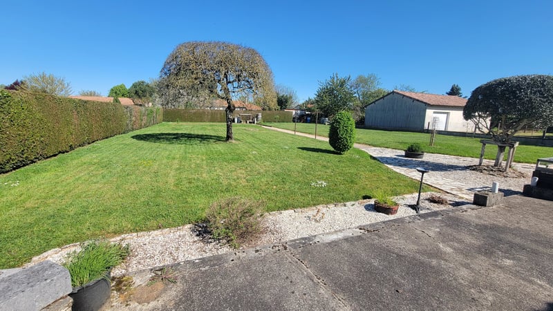 House in Verteuil-sur-Charente - view 1