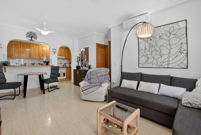 Apartment in La Zenia - view 1