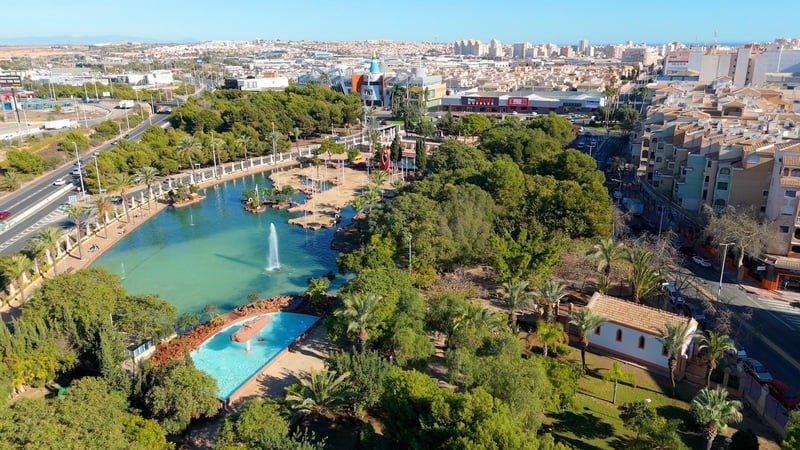 Apartment in Torrevieja - view 1