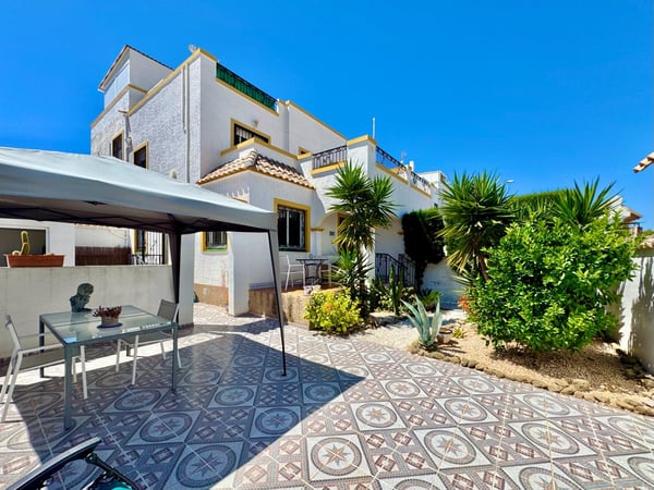 House in Urbanizacion los Balcones - view 1