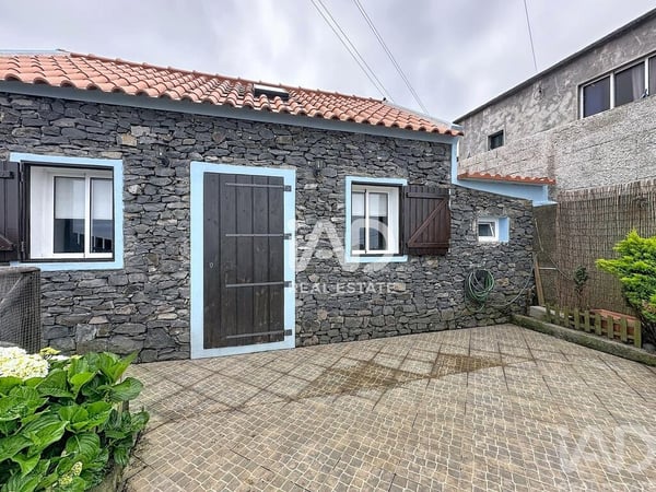 House in Ponta do Pargo - view 1