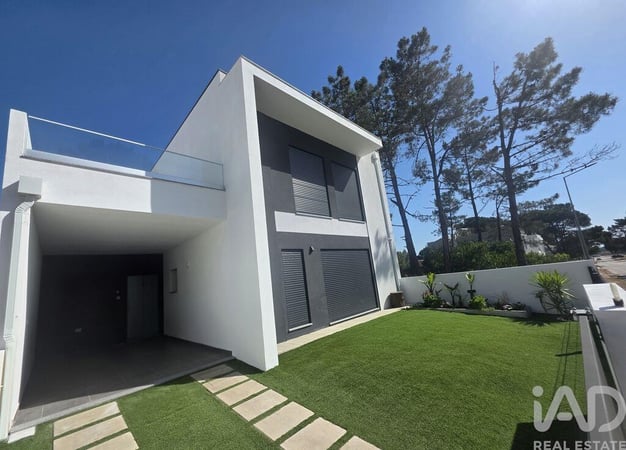 House in Castelo - view 1