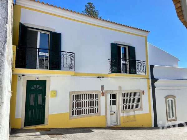 Apartment in Vale da Rosa - view 1