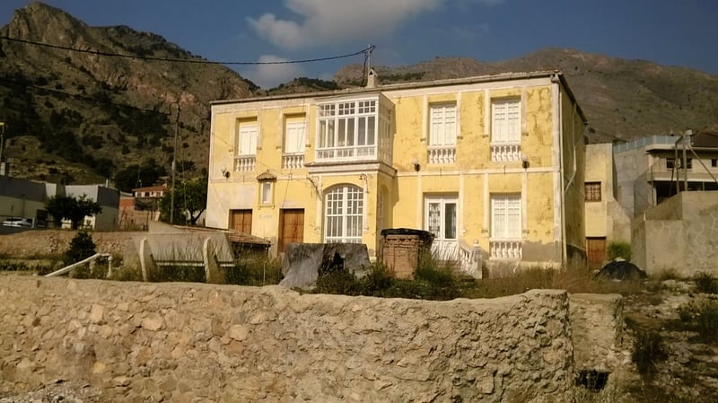 House in Molins - view 1