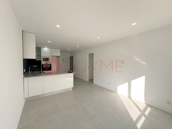 Apartment in Quarteira - view 1