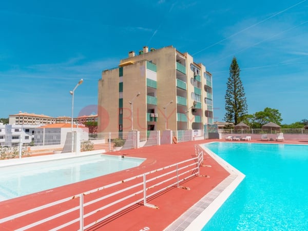 Apartment in Quarteira - view 1