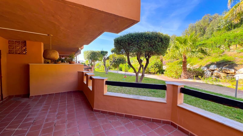 Apartment in Artola - view 1