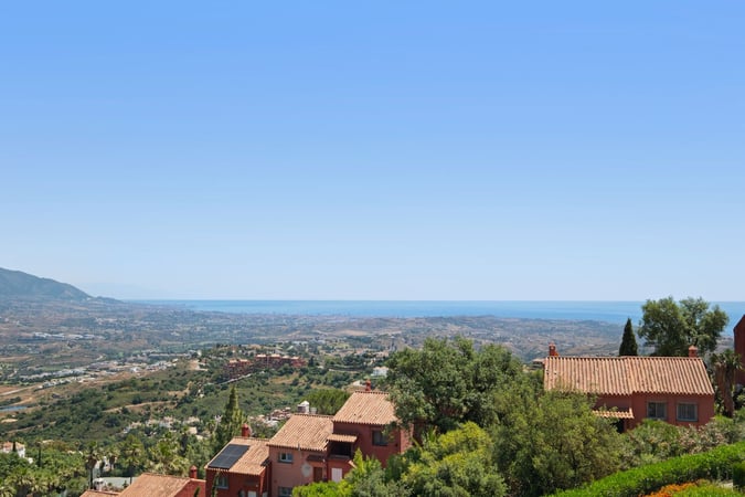 Penthouse in La Mairena - view 1