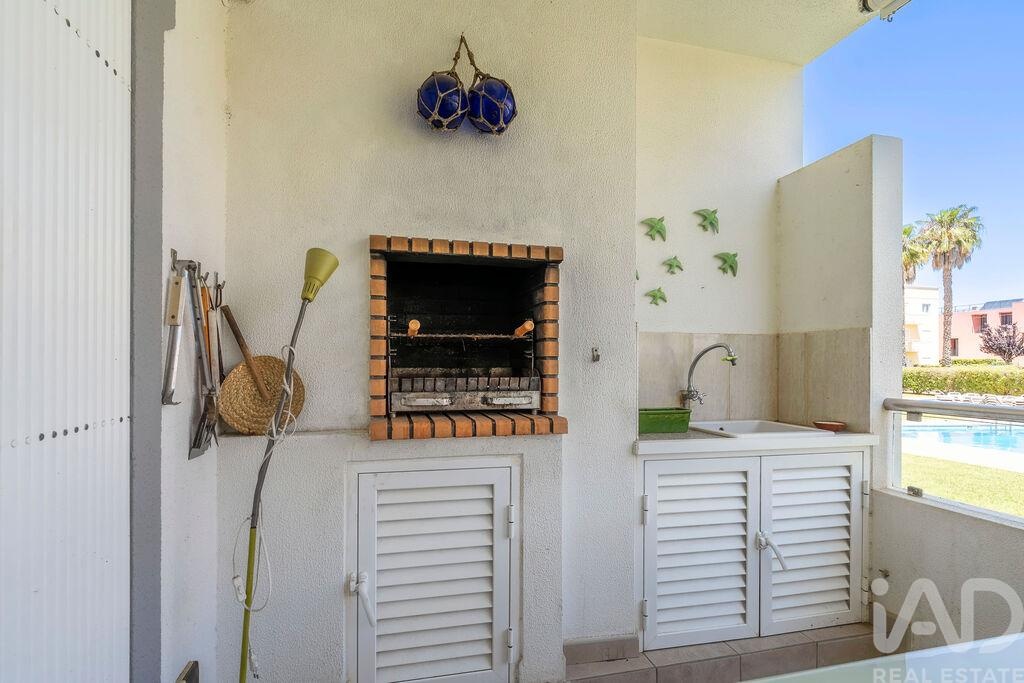 Apartment in Quarteira - Image 3