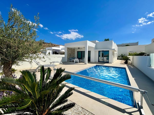 House in Rojales - view 1
