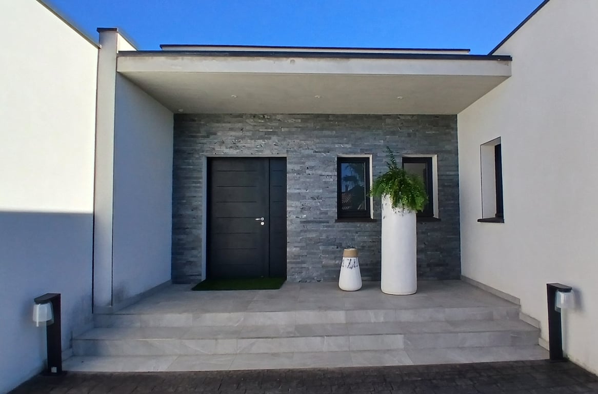 House in Murviel-les-Beziers - Image 2