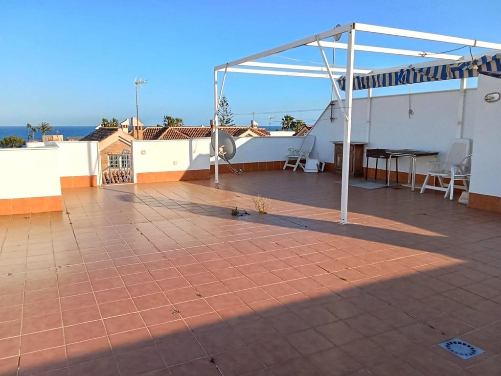 Penthouse in Torrevieja - Image 2