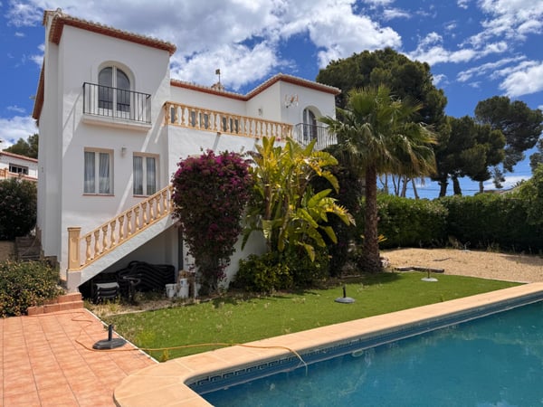 Villa in Moraira - view 1