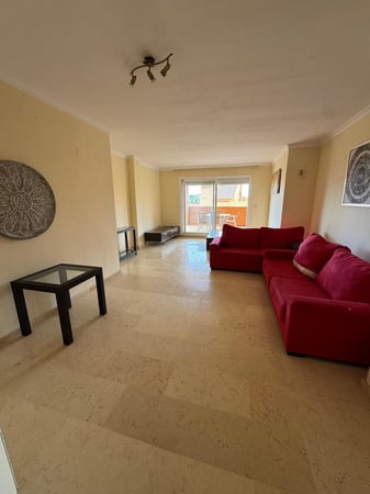 Apartment in Elviria - view 1