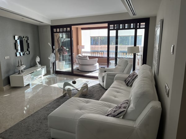 Apartment in Marbella - view 1