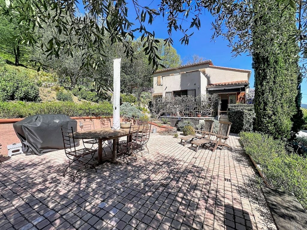 House in Prades - Image 3