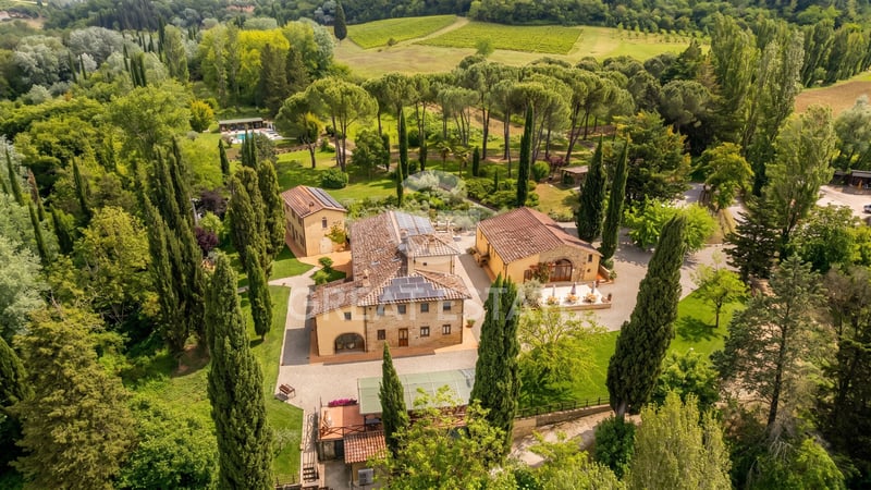House in Tavernelle in Val di Pesa - view 1