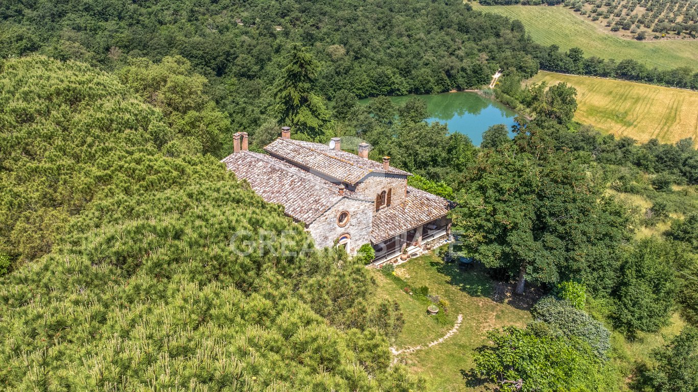House in Magione - Image 2