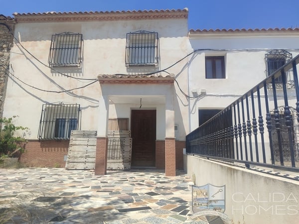 House in Arboleas - view 1