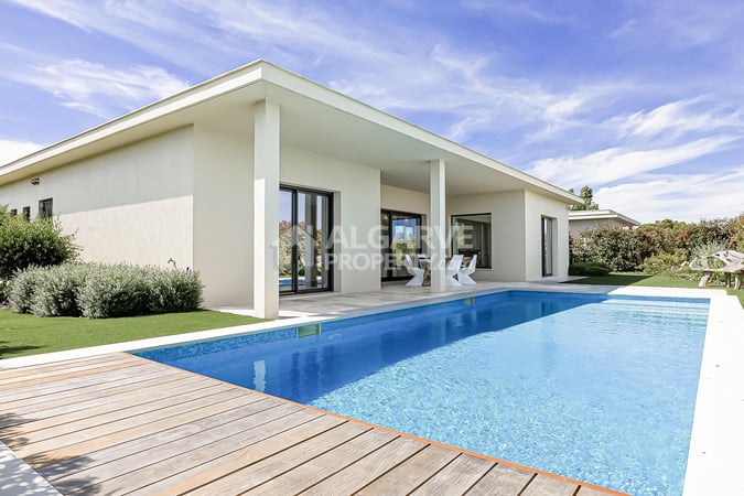Villa in Faro - view 1