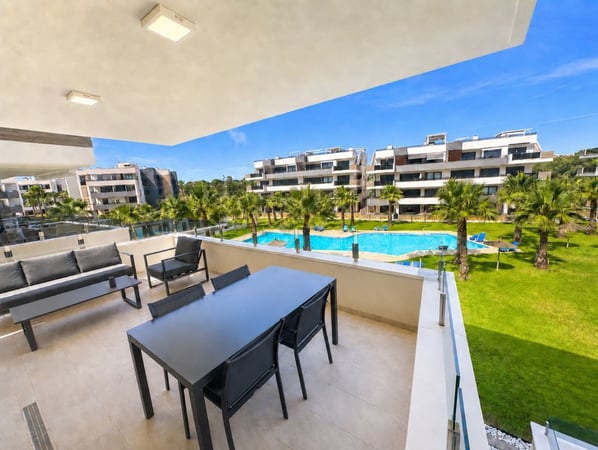 Apartment in Urbanizacion los Balcones - view 1