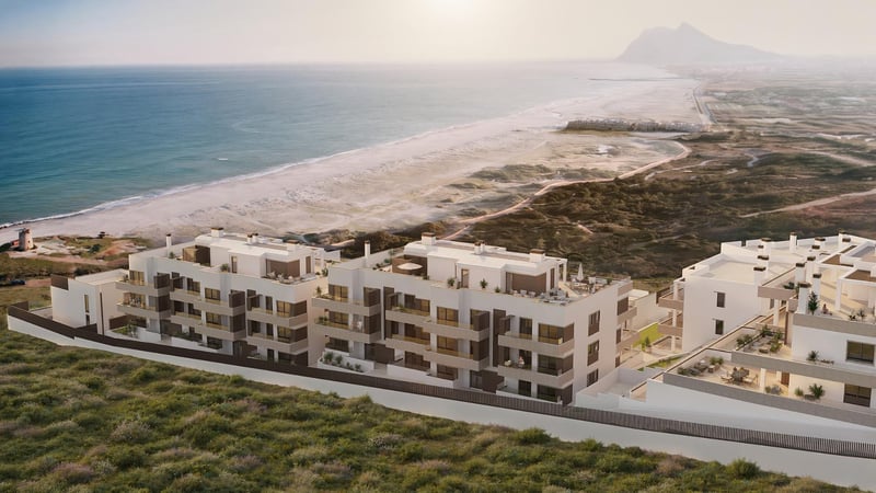 Apartment in La Linea de la Concepcion - view 1