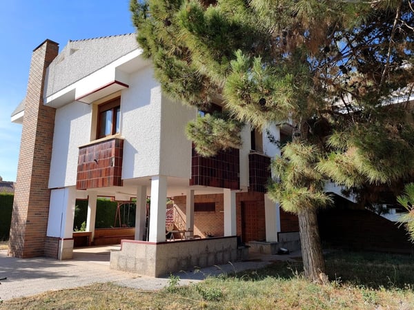 Villa in Santiago de la Ribera - view 1