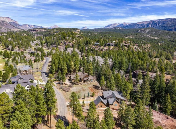 House in La Plata County - view 1