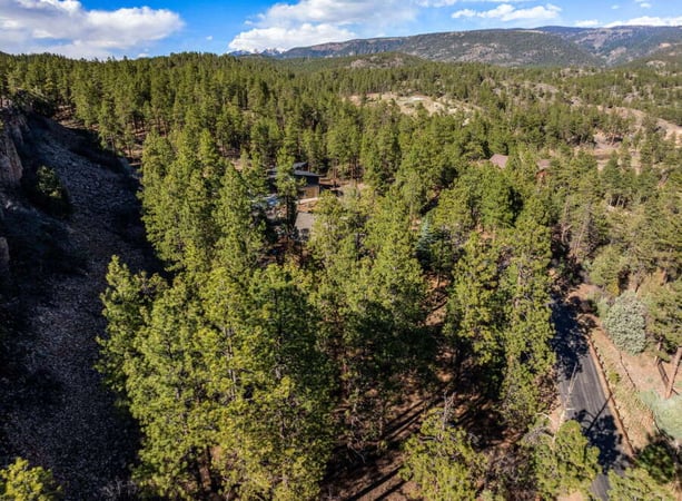 House in La Plata County - view 1