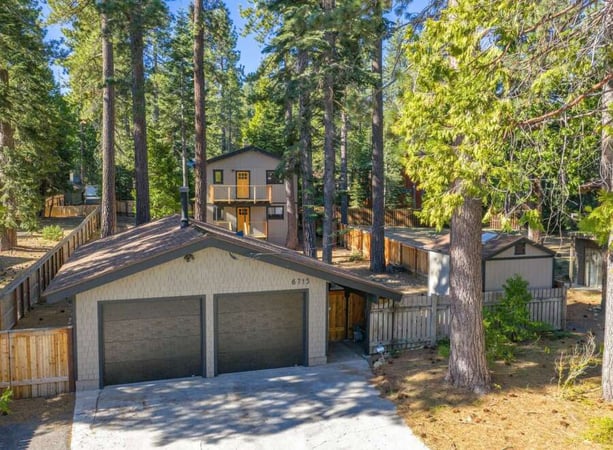 House in Tahoma - view 1