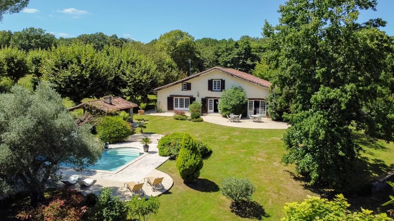 House in Sainte-Marie-de-Gosse - view 1