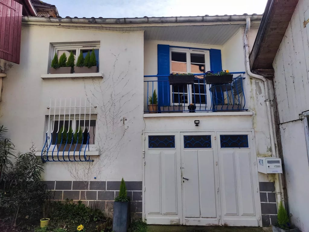 House in Salies-de-Bearn - Image 2