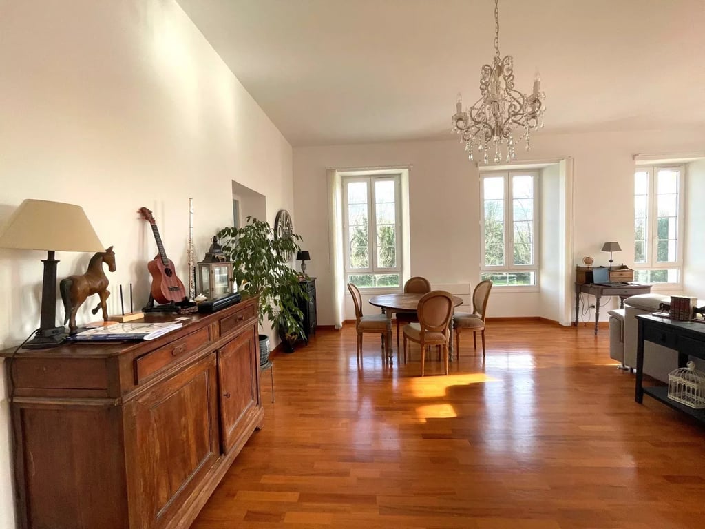 Apartment in Escos - Image 3