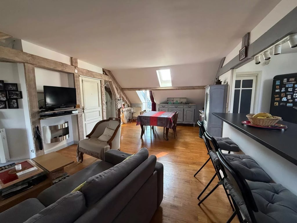 Apartment in Salies-de-Bearn - Image 3