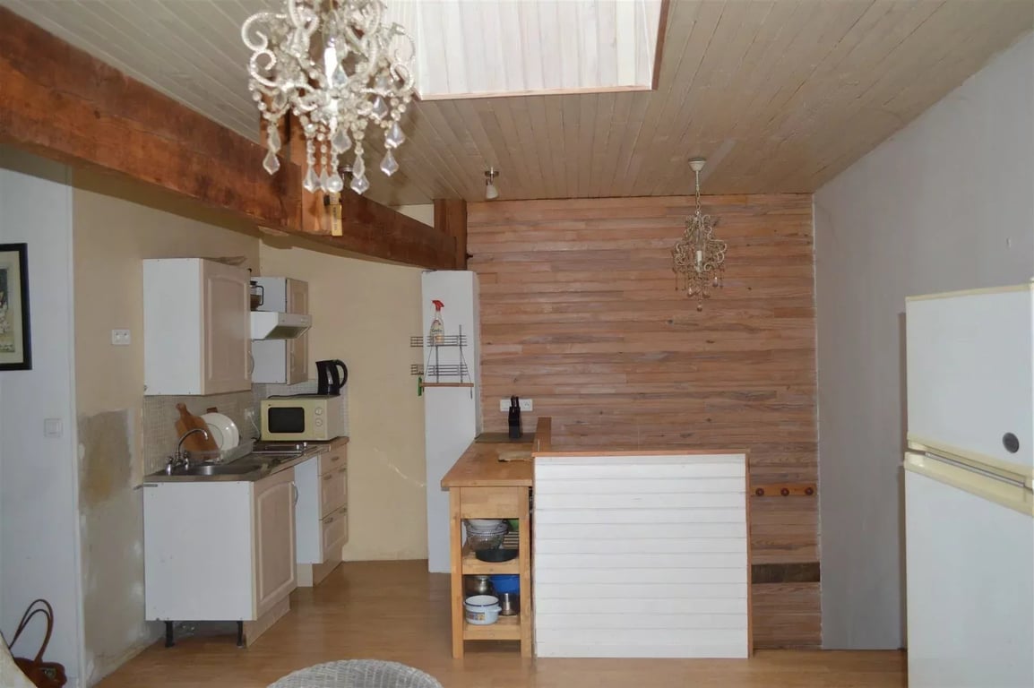House in Amou - Image 2