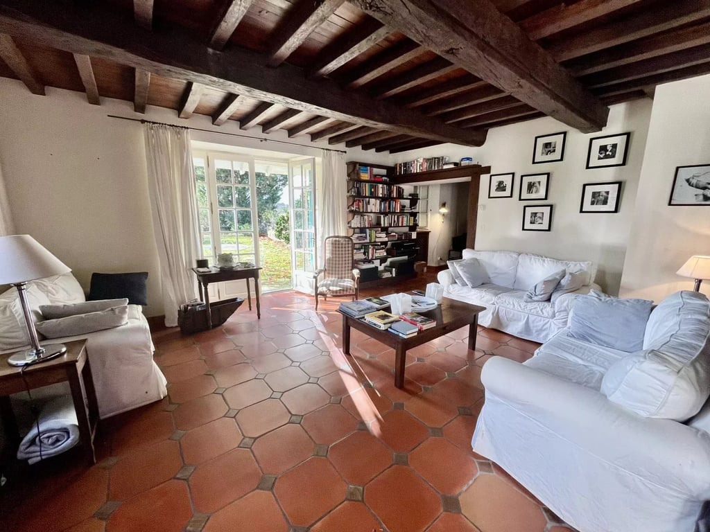 House in Laas - Image 3