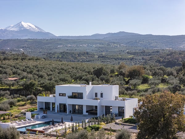 Villa in Viranepiskopi - view 1