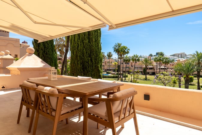Apartment in Estepona - view 1