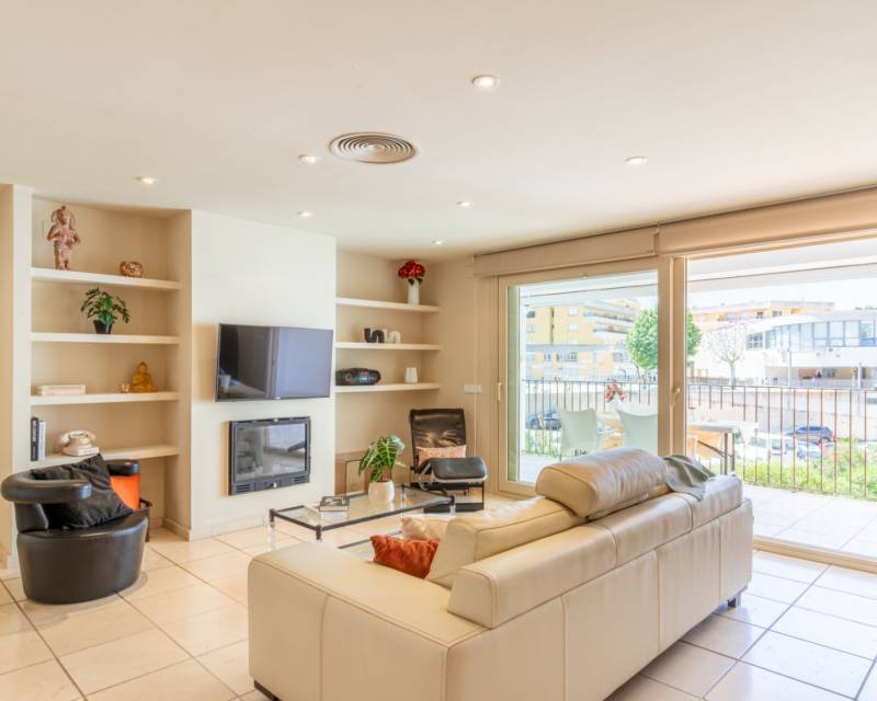 Apartment in Moraira - Image 2