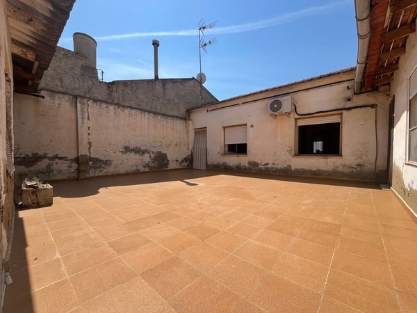 House in Algorfa - view 1