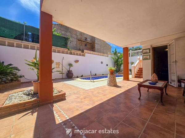 Villa in Antas - view 1