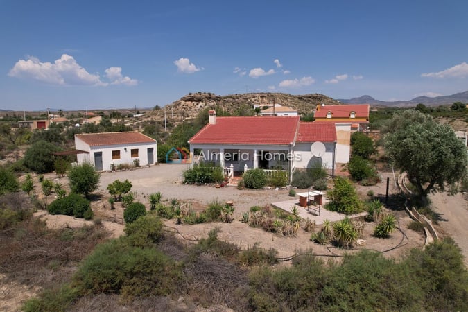 Villa in Albox - view 1