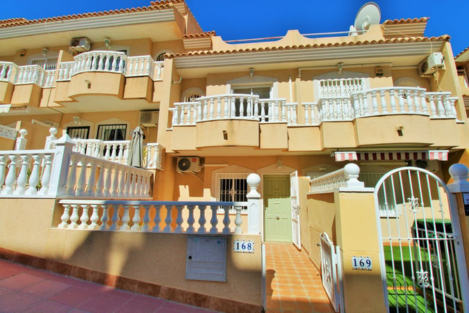 House in Villamartin - view 1