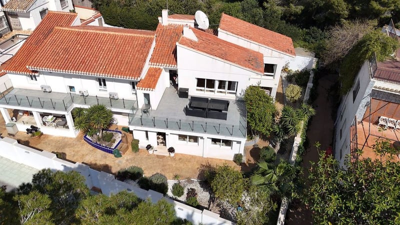 Villa in Dehesa de Campoamor - view 1