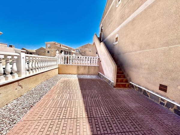 Apartment in La Zenia - view 1