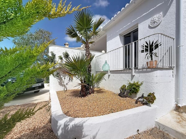 Villa in Benitachell - view 1