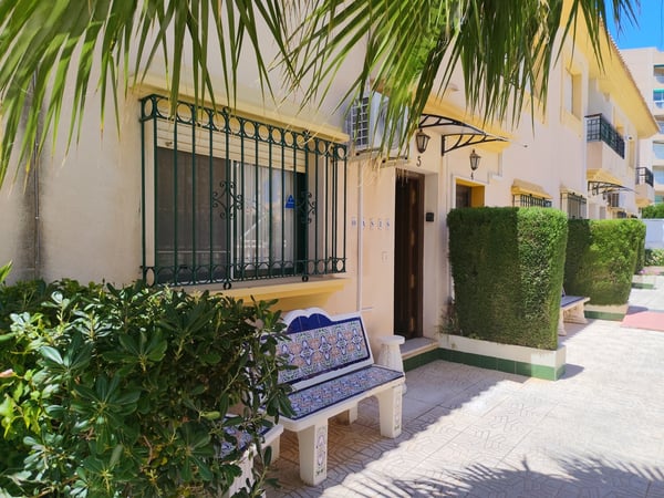 House in La Zenia - view 1