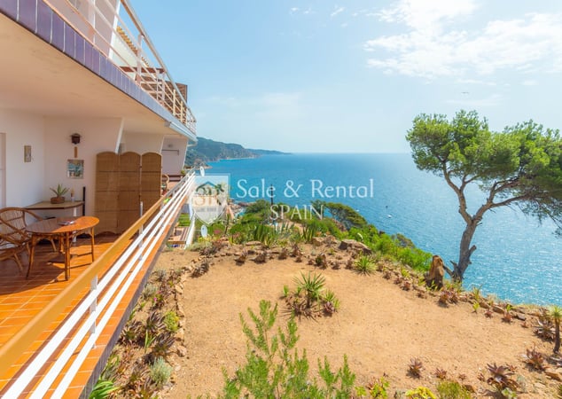 House in Tossa de Mar - view 1