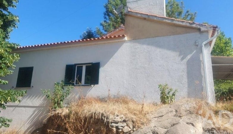 House in Sao Juliao - view 1