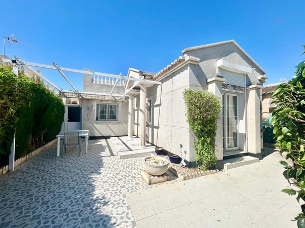 House in San Luis - view 1